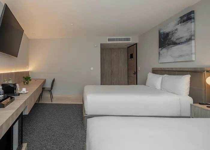 Elements By Marquis Hotel
