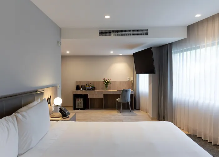 Elements By Marquis Hotel