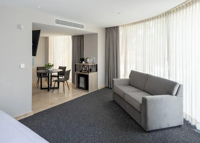 Hotel Elements By Marquis 4*
